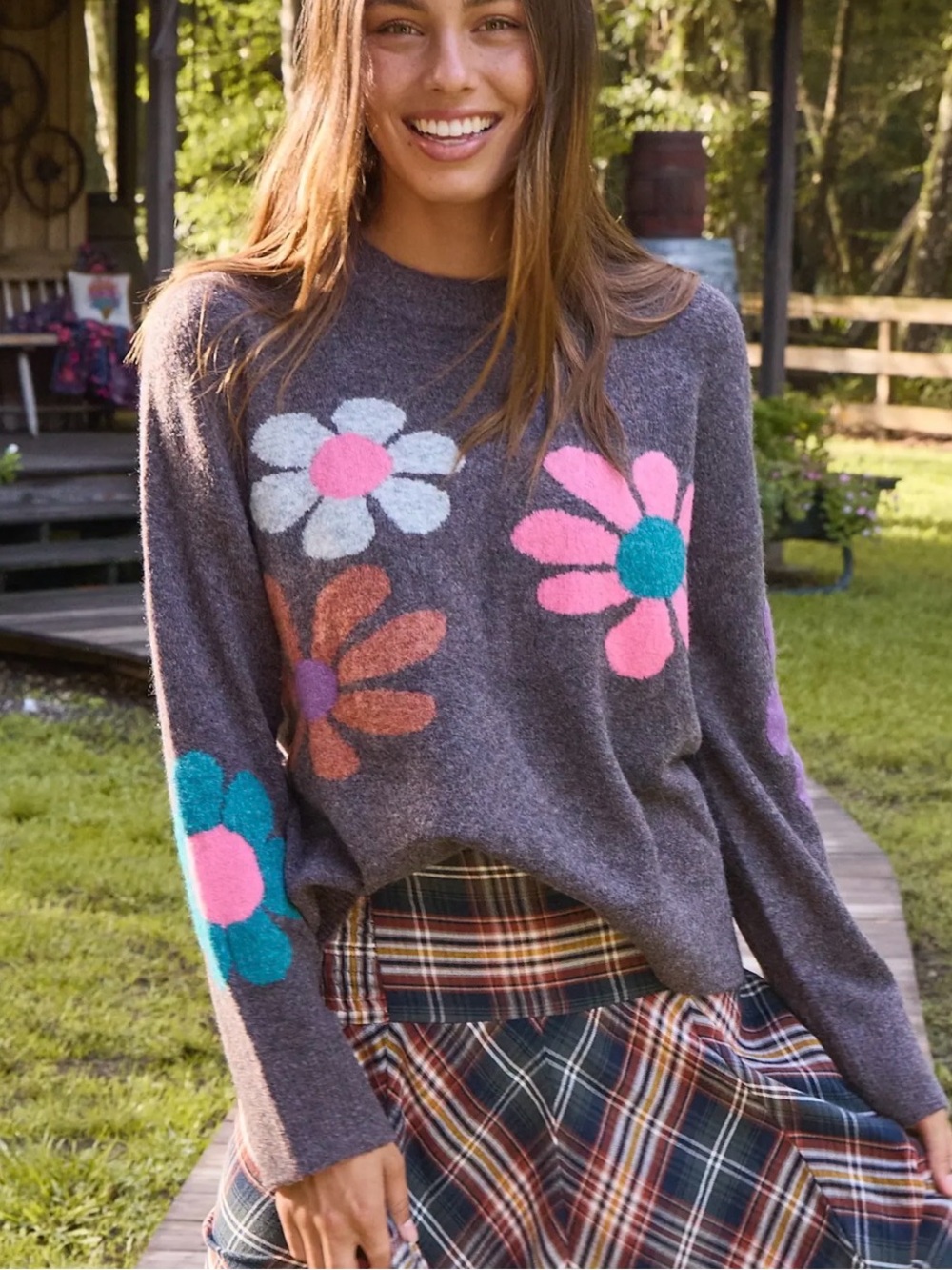 NATURAL LIFE DAISY FLOWERS SWEATER- NWT